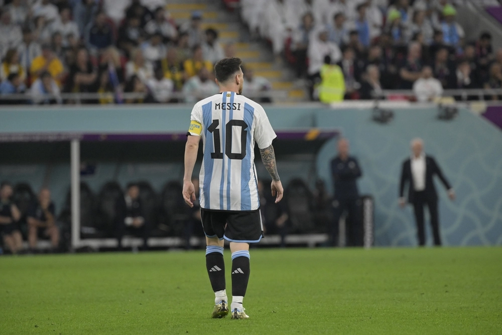 Messis VM-farvel koster dyrt: Argentina tangerer Tysklands uønskede rekord