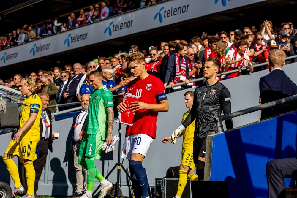 Ødegaard beskytter Sørloth efter VM-hetsen: 