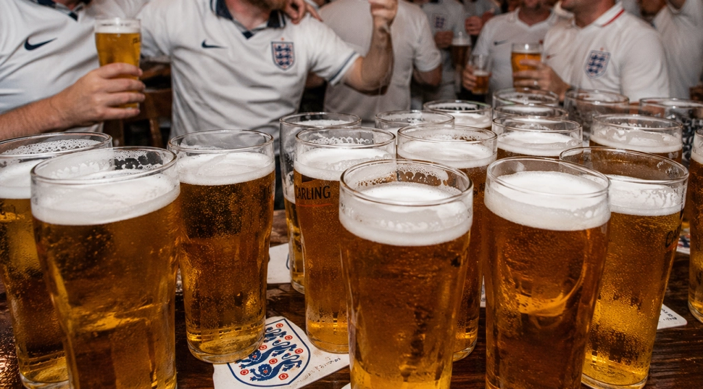 Pubberne spår pint-rekord før England-Argentina: Salget kan tredobles onsdag