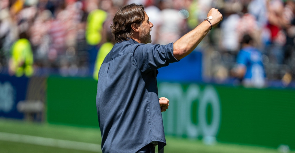 Pochettino og Adams reagerer på pinlig afklapsning i VM-exit
