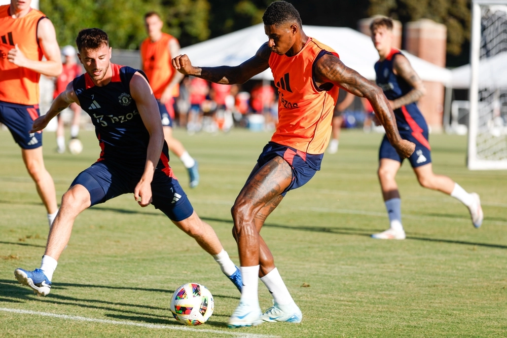 Fabrizio Romano: Uniteds Ndiaye- og Summerville-jagt lagt på is efter Rashford-beslutning