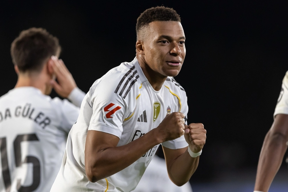 Rygte: Mbappé forsøger at lokke Olise til Real Madrid