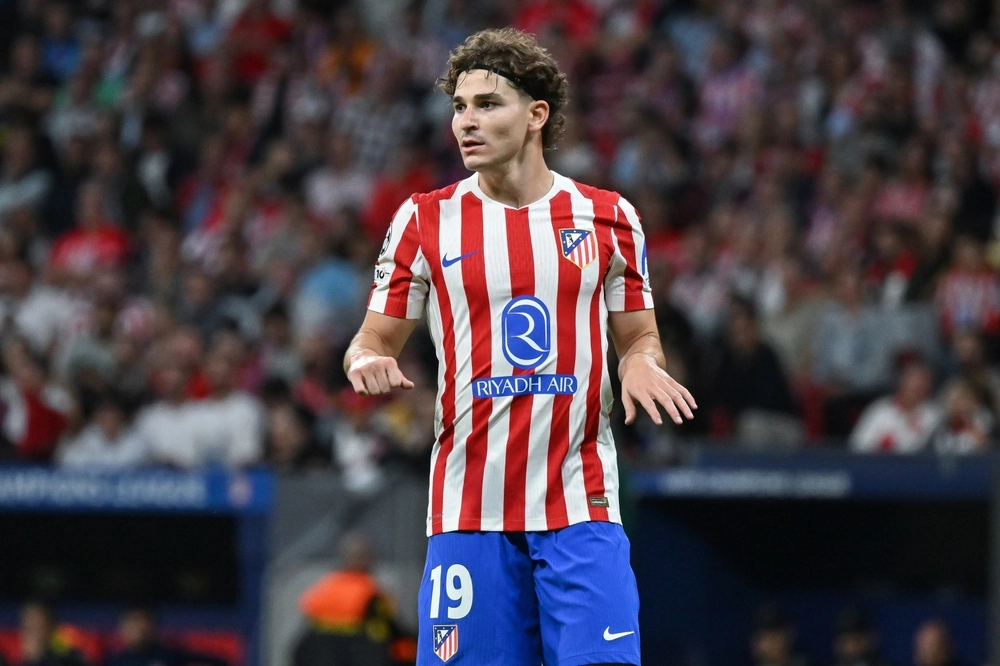Deadline 10. august: Atlético trækker streg i sandet for Álvarez midt i Barcelona-jagt