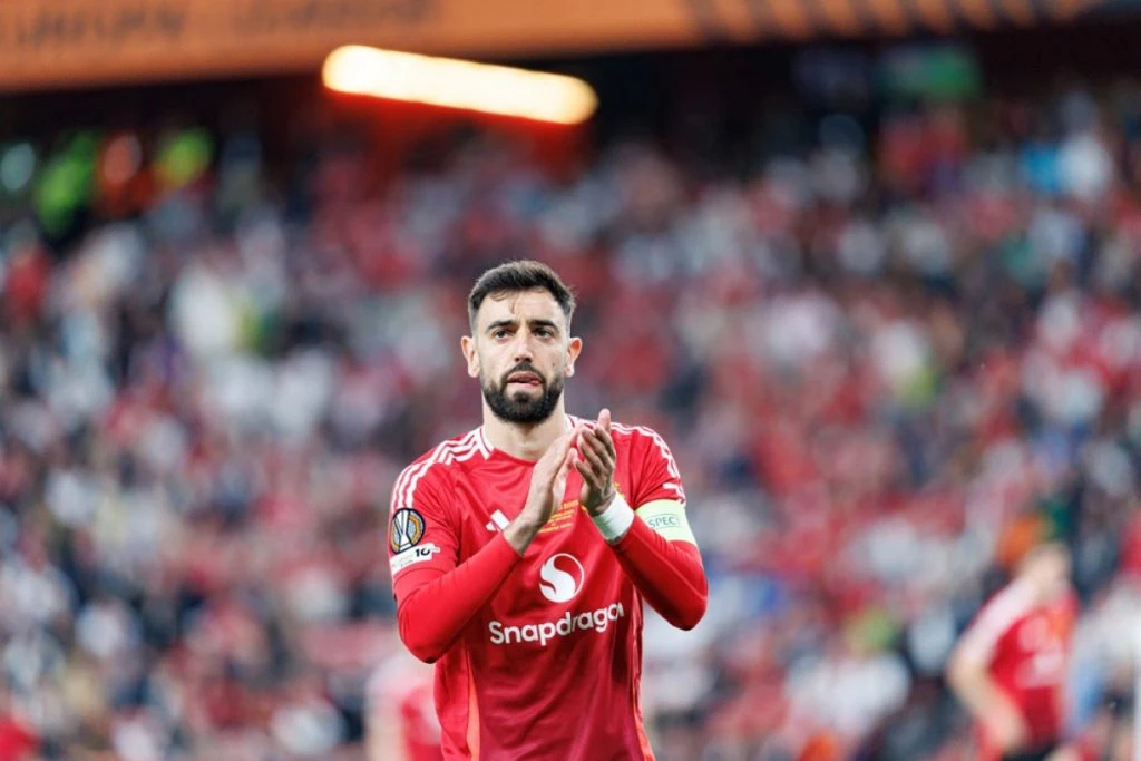Romano rydder op i Bruno Fernandes-rygterne: 'Ingen grund til panik'
