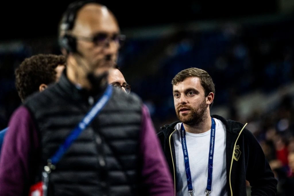 Fabrizio Romano melder: PSG henter Ajax-spiller