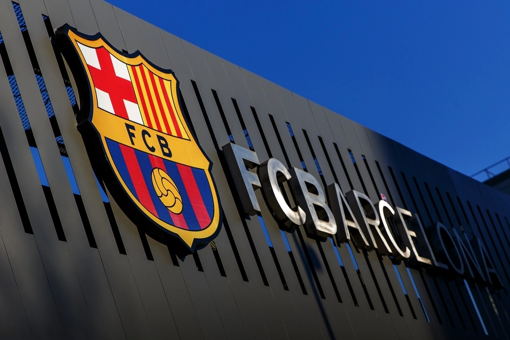 Barcelona risikerer pointstraf: Spansk forbund åbner sag om Álvarez-jagt