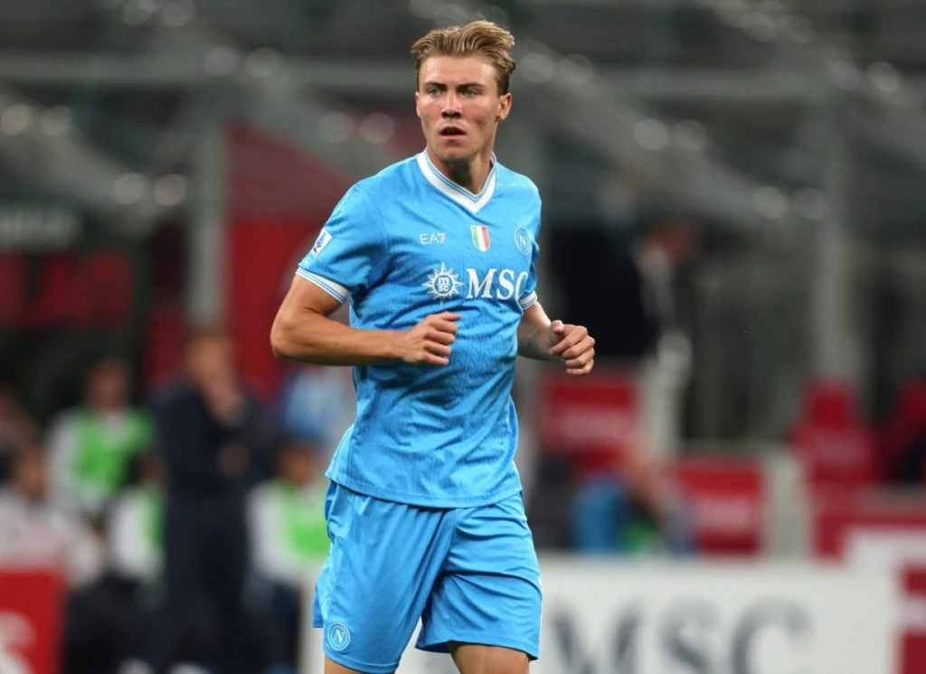 Højlunds Napoli jagter Real Madrid-stjerne på midten