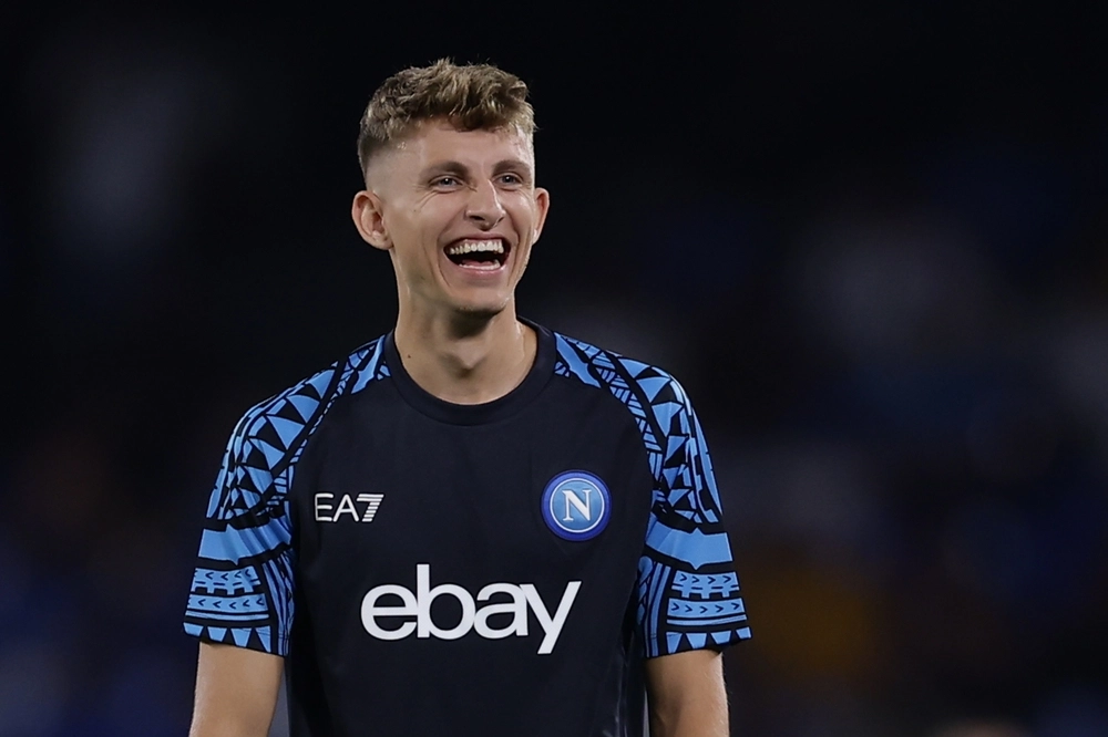 Officielt: Lindstrøm-handlen brød sammen, nu rejser danskeren hjem til Napoli